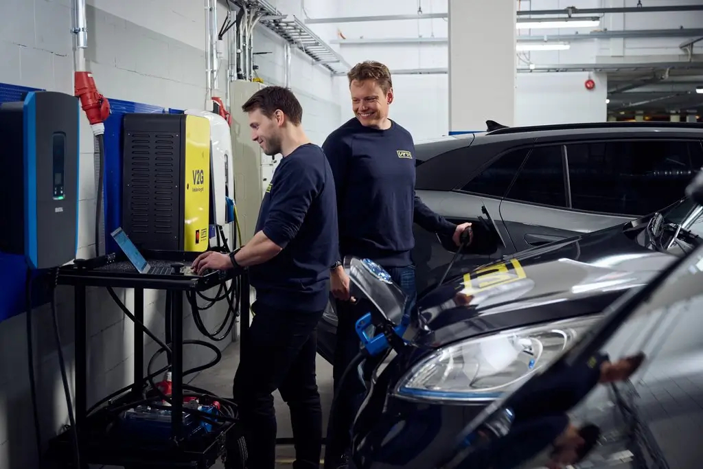 energy storage power supply