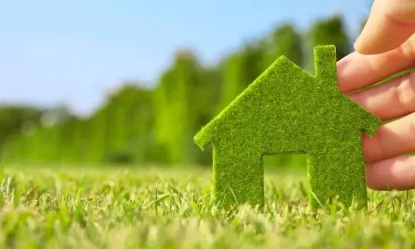 What is the impact of distributed PV on the Australian electricity market?